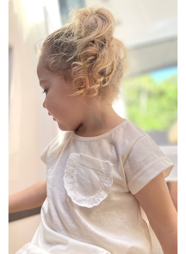 blusa branca bolso renda malha menina infantil