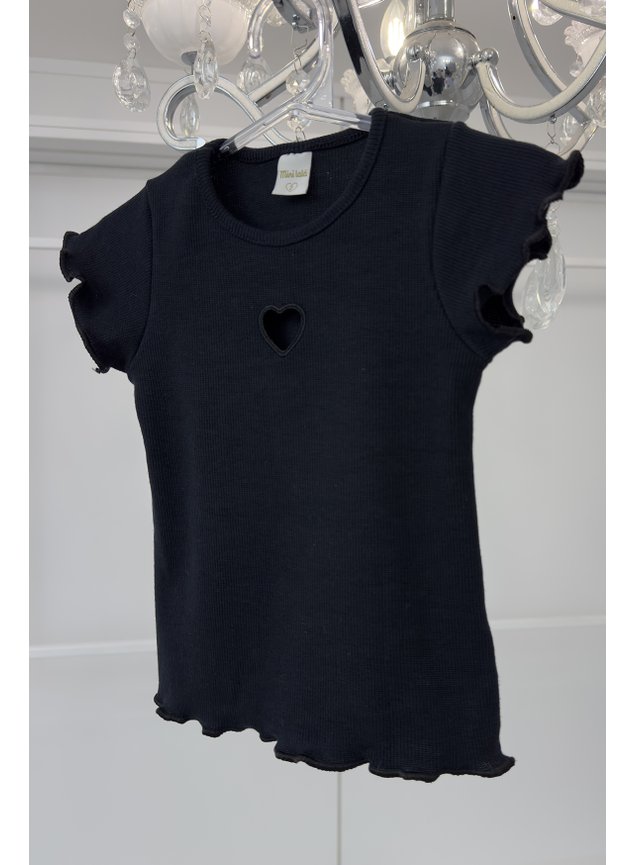 blusa manga curta em ribana canelada coracao vazado preta menina