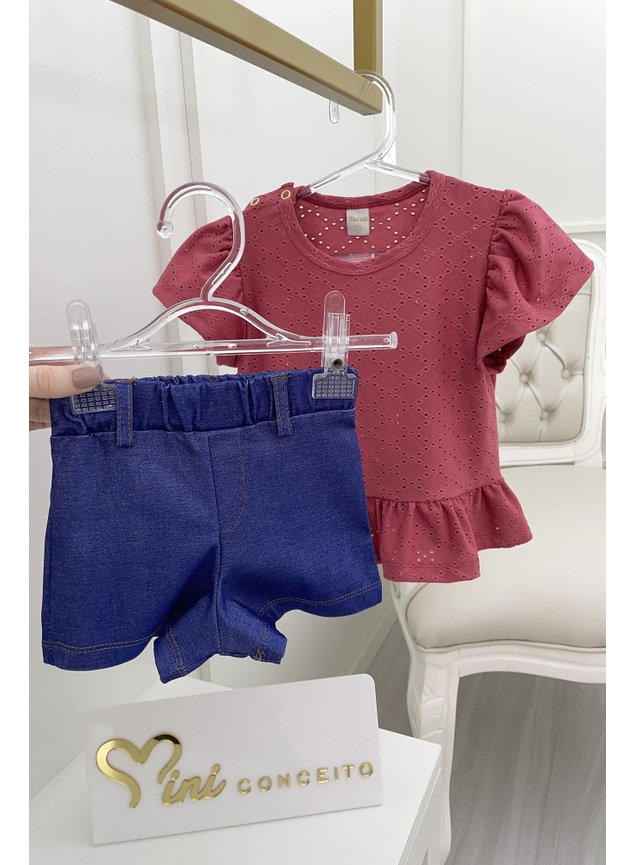 Conjunto vermelho cereja  jeans marinho laise blusa babado shorts jeans miniconceito menina infantil