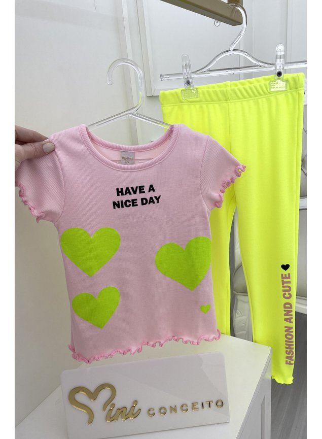 Conjunto blusa rosa amarelo neon verde neon estampado coraes menina infantil cala legging miniconceito