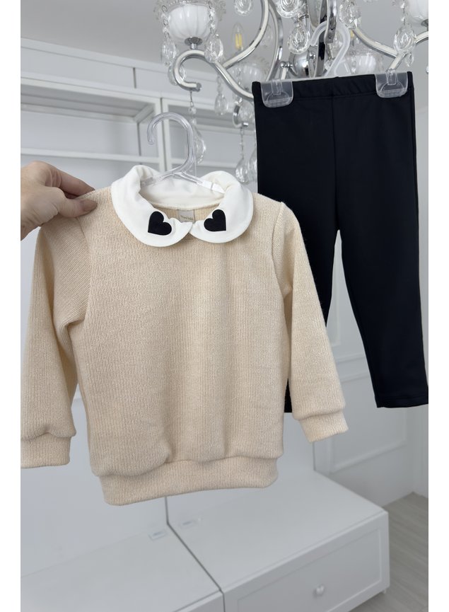 conjunto bege gola coracao calca preta menina infantil tricot miniconceito n
